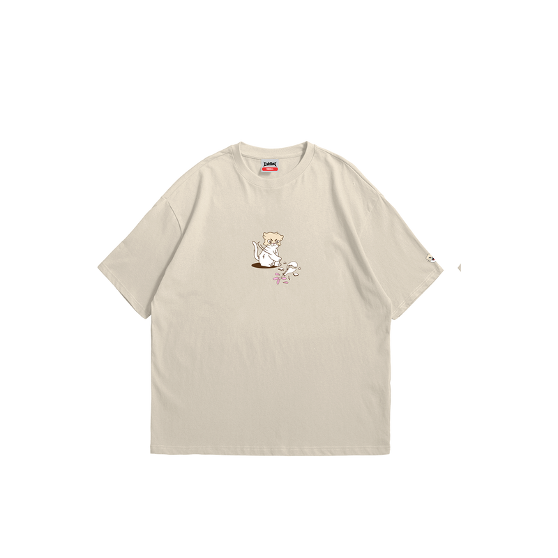 Clumsy vase [WALNUT] T-Shirt